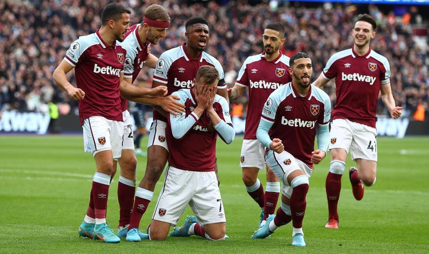 泰晤士报：明年世界杯VAR可能介入角球判罚